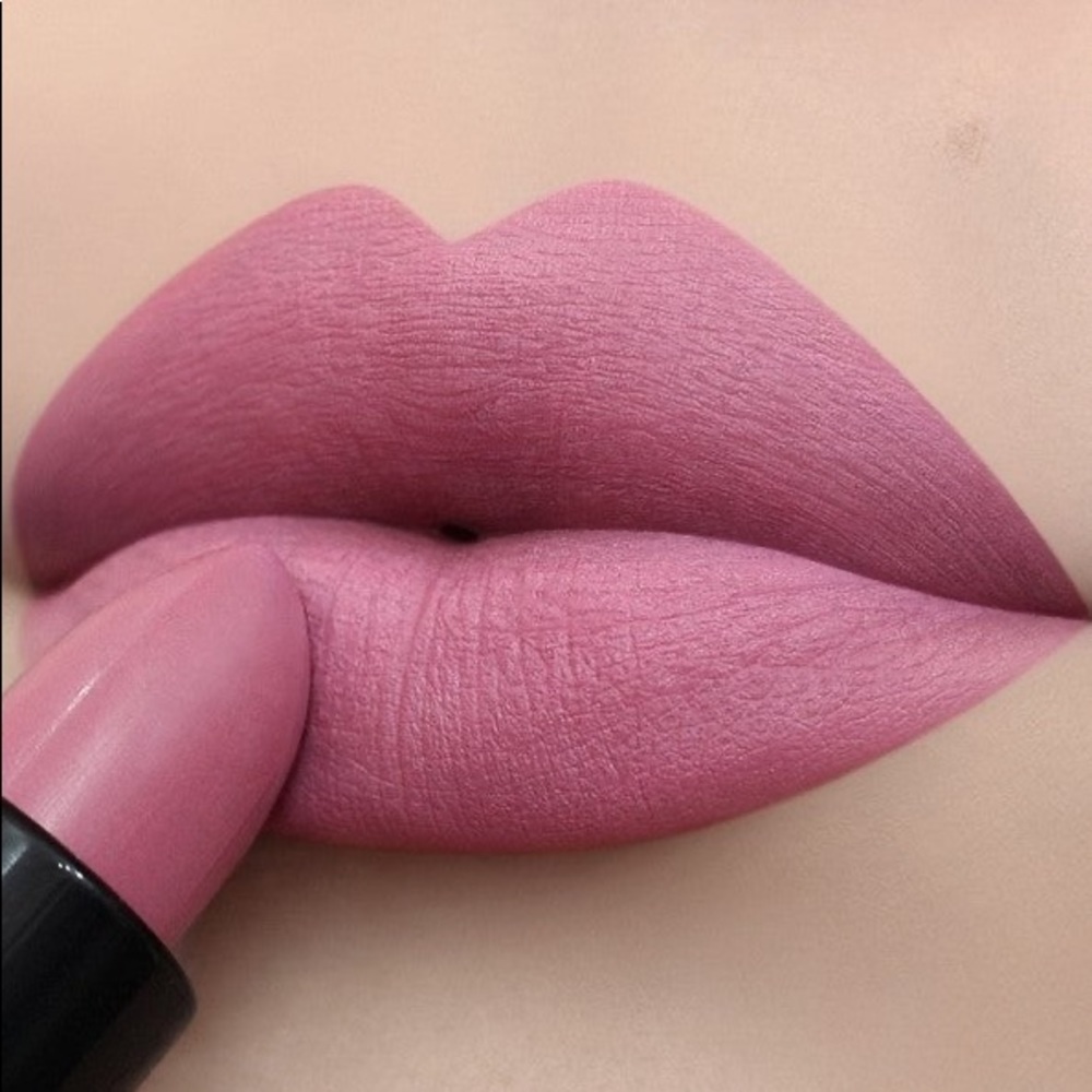GO2 Beauty Lipstick Neutral Baby Pink